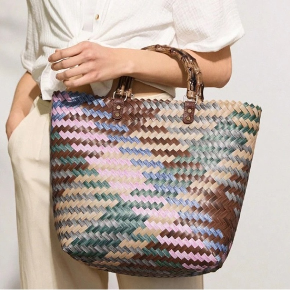 ๐ Top Handle Straw Tote Bag - Picture 8 of 13